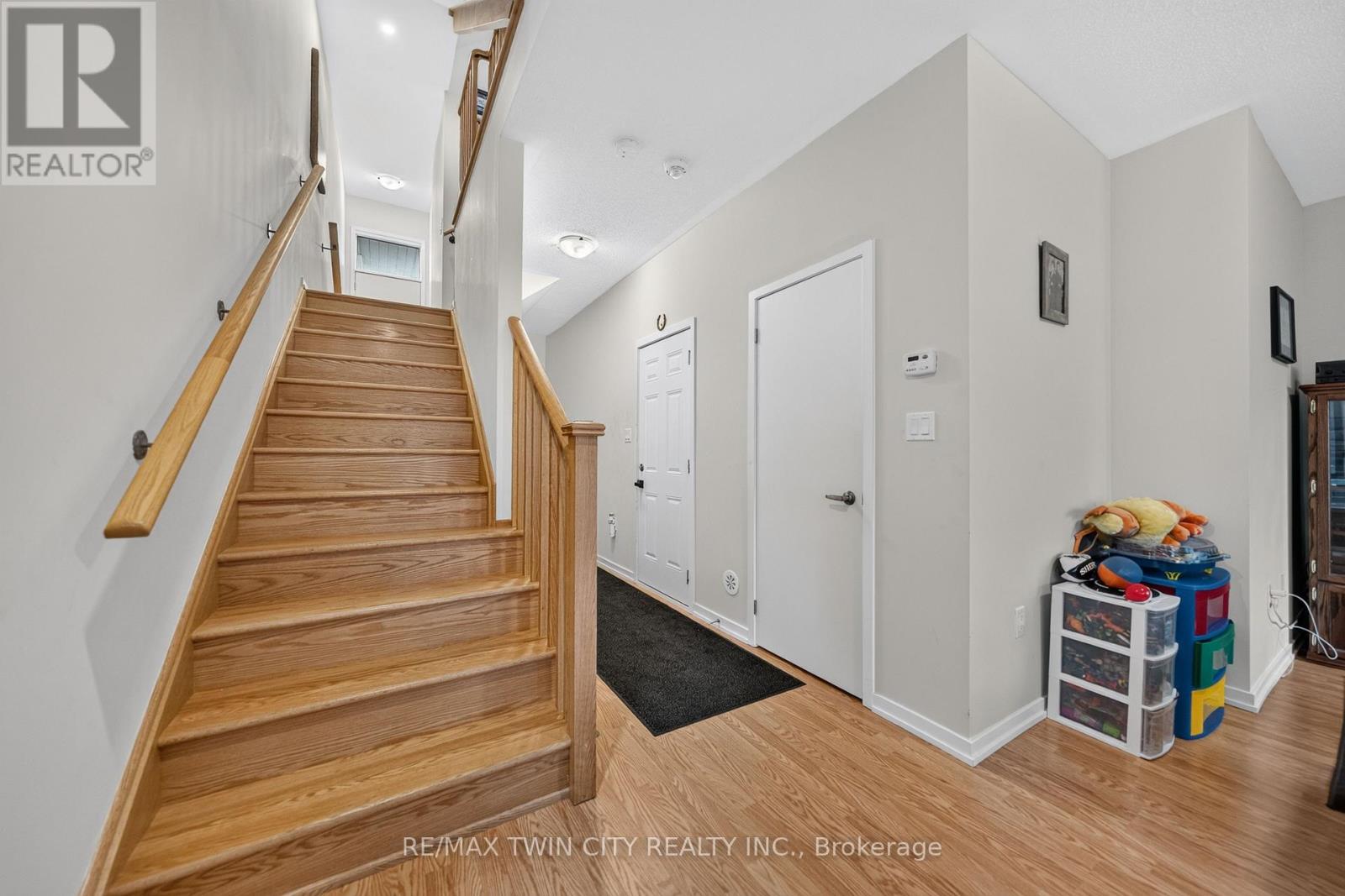49 Lambert Lane Property Photo 38