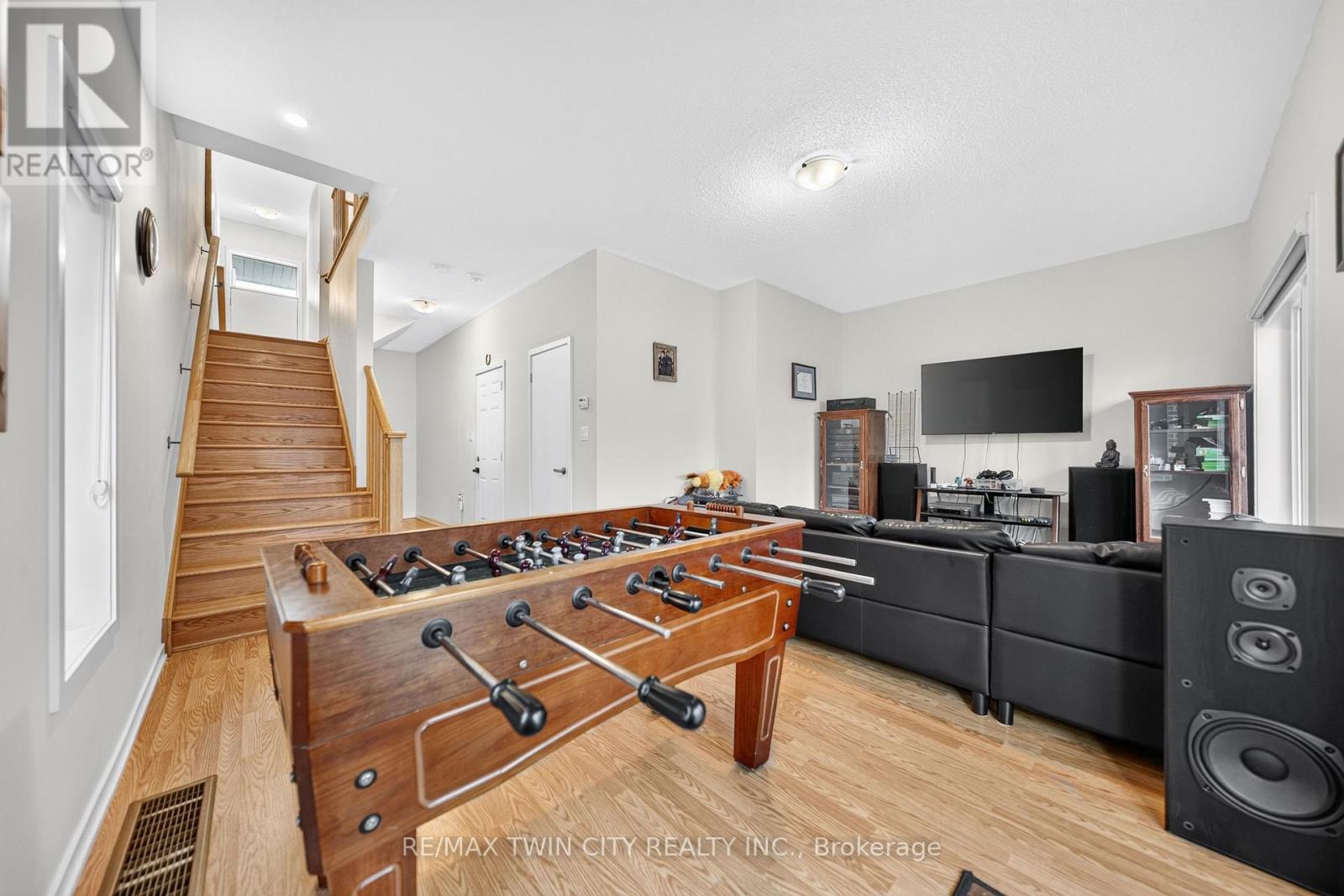 49 Lambert Lane Property Photo 43