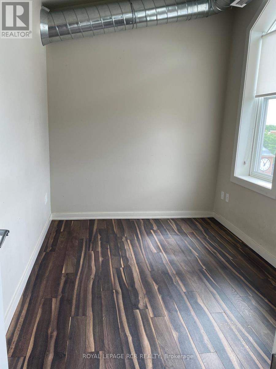 B - 127 Broadway Property Photo 9