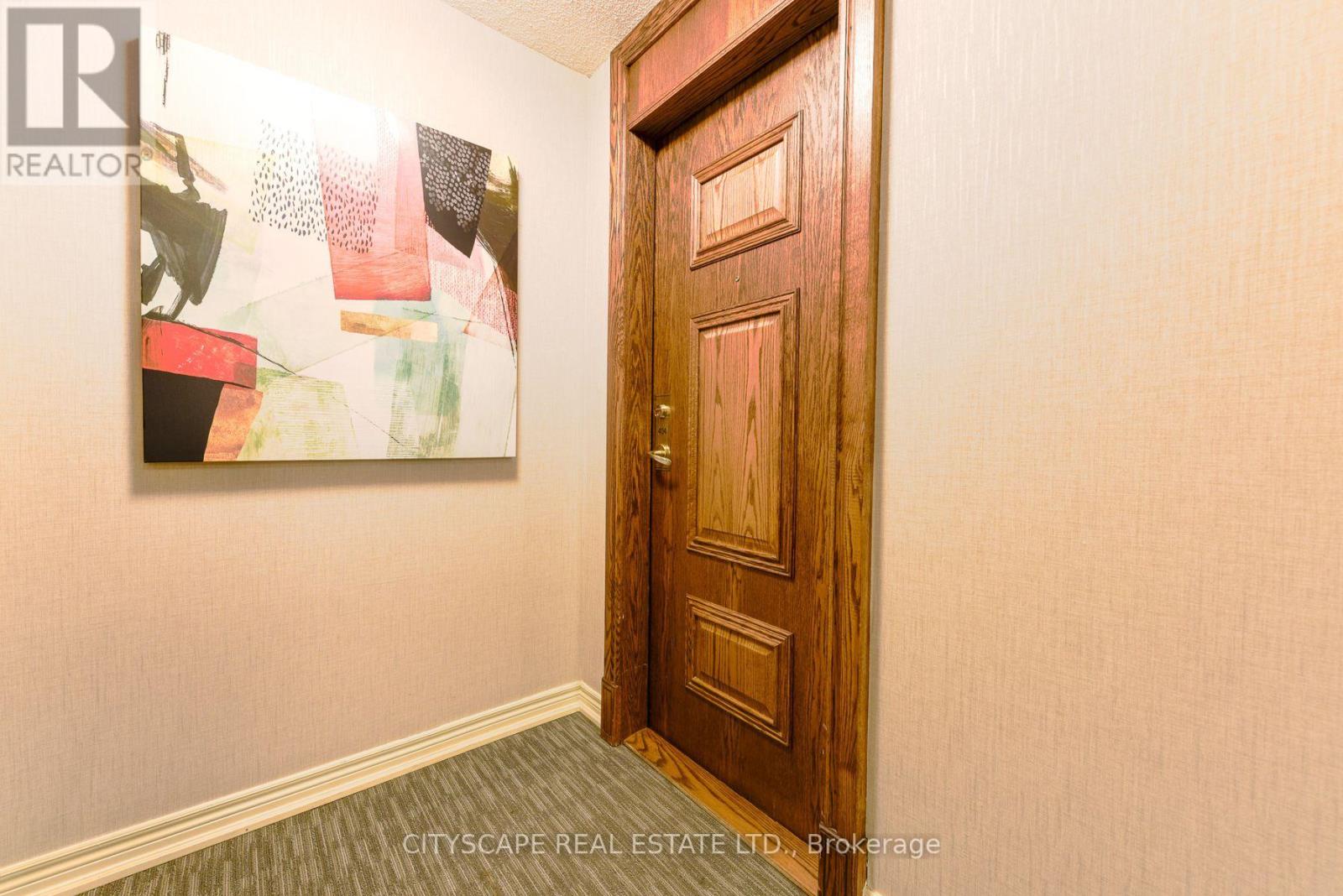 404 - 4850 Glen Erin Drive Property Photo 2