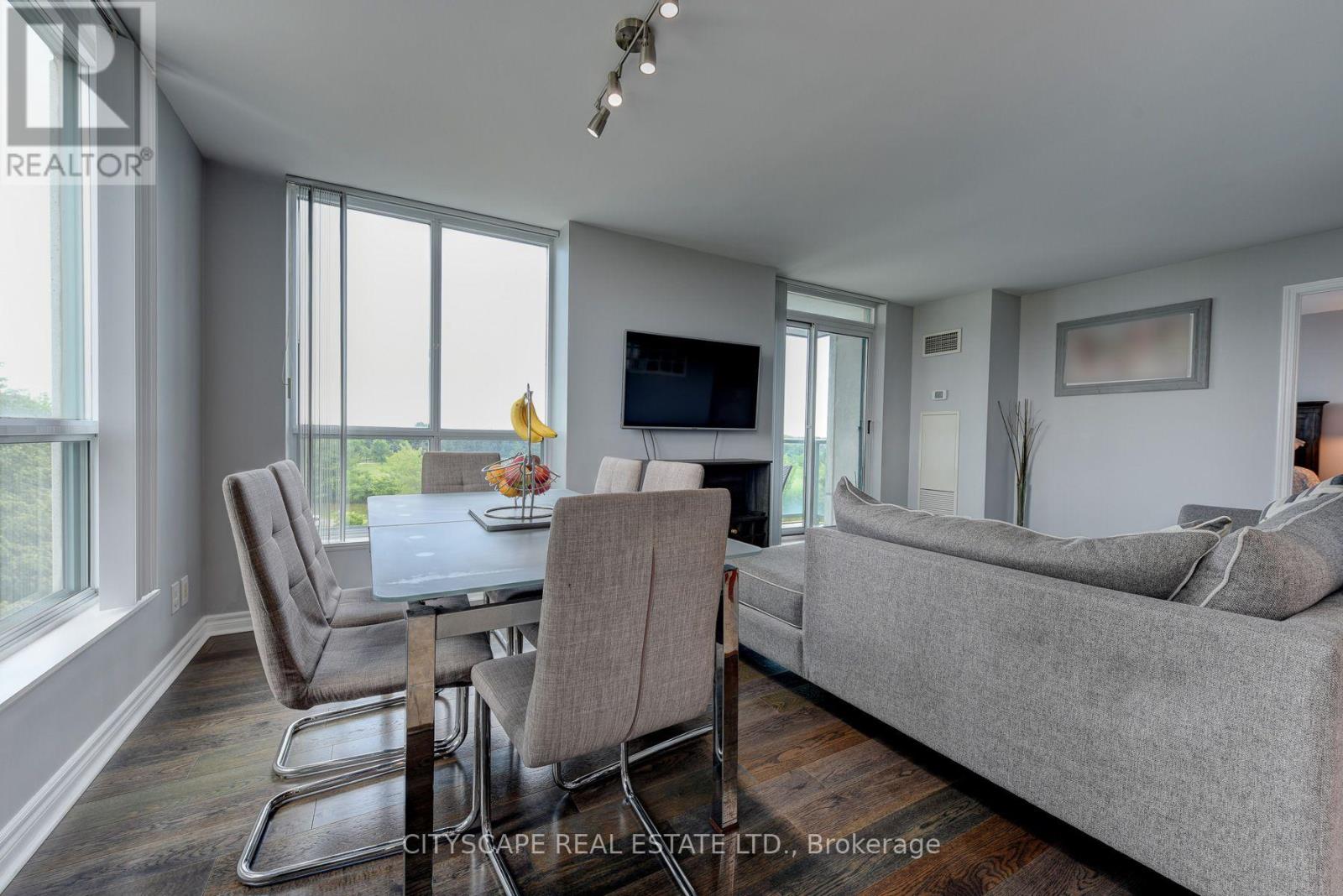 404 - 4850 Glen Erin Drive Property Photo 12
