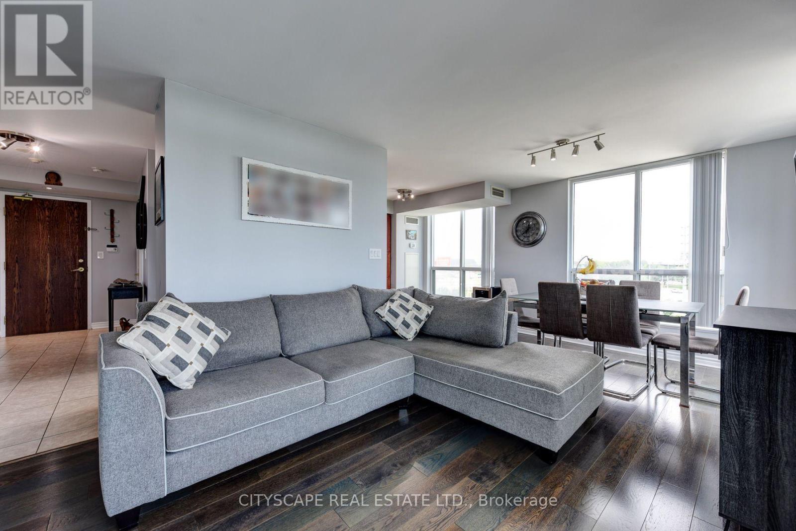 404 - 4850 Glen Erin Drive Property Photo 17