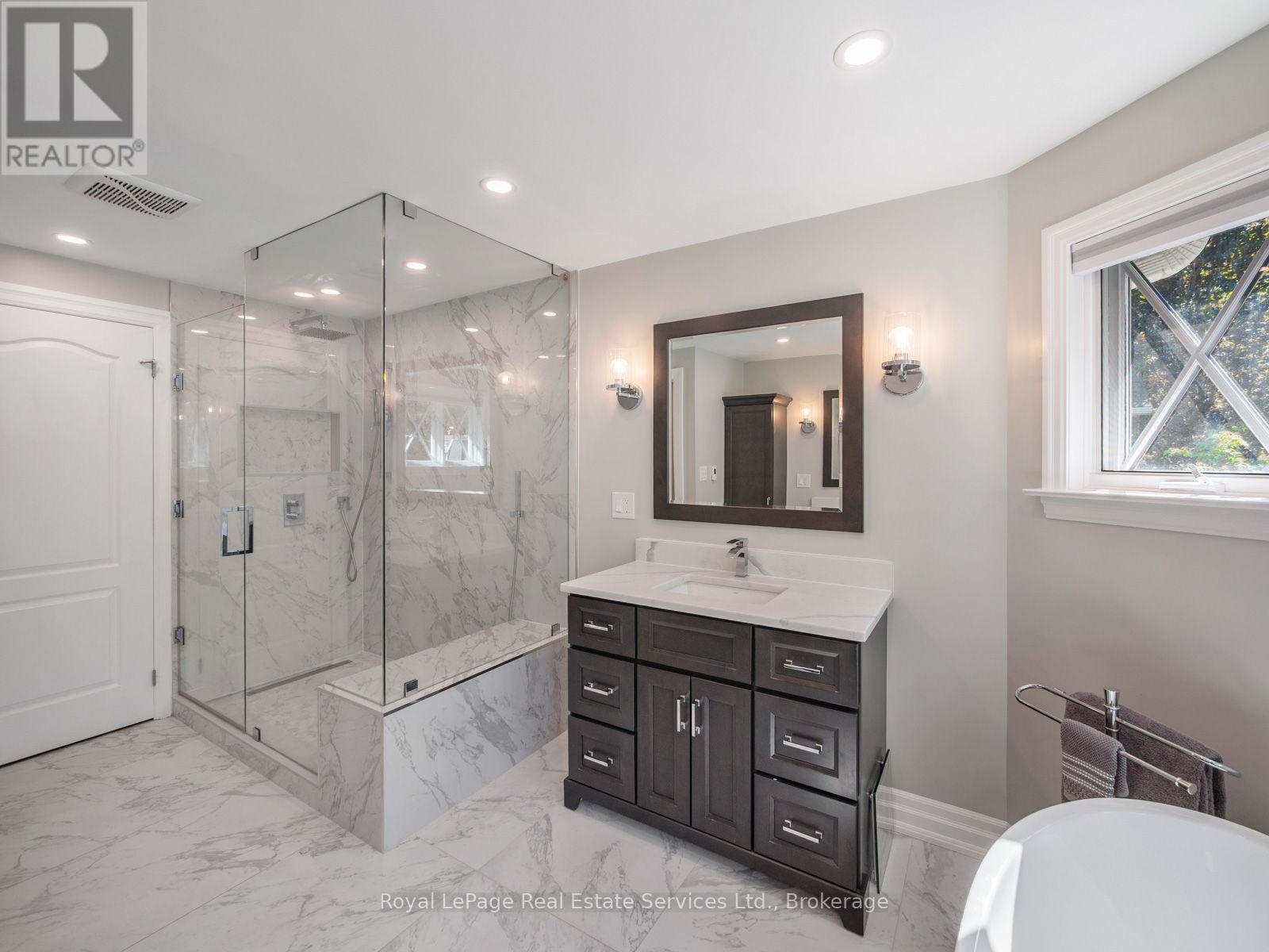 2160 Aintree Terrace Property Photo 19