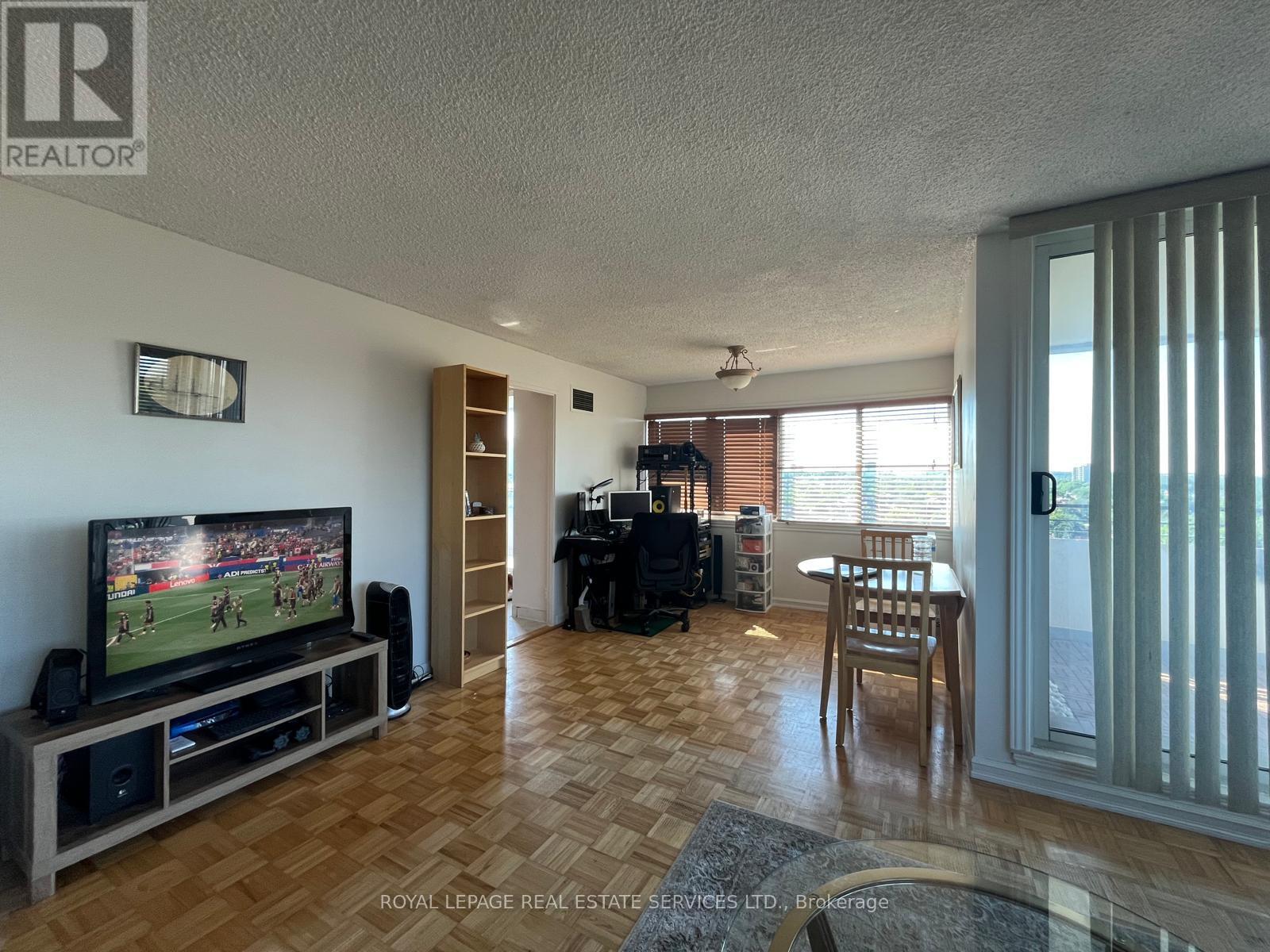 902 - 1300 Mississauga Valley Boulevard Property Photo 8
