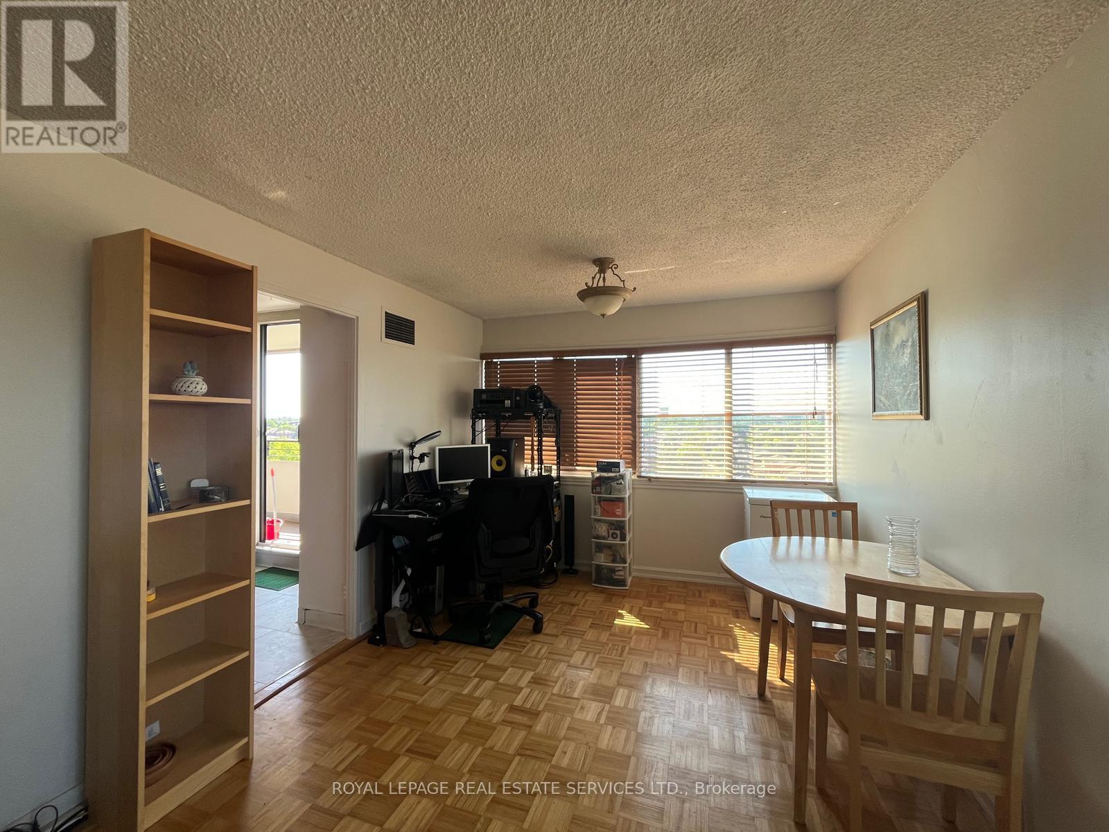 902 - 1300 Mississauga Valley Boulevard Property Photo 9