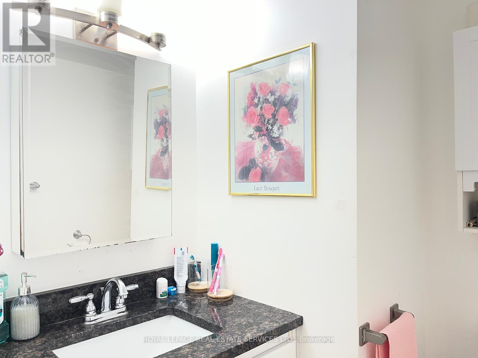 902 - 1300 Mississauga Valley Boulevard Property Photo 11