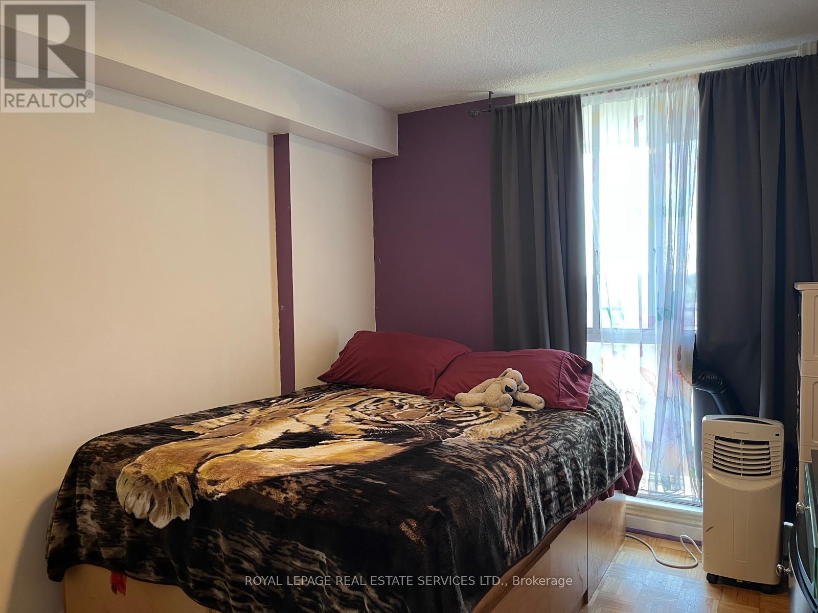 902 - 1300 Mississauga Valley Boulevard Property Photo 12