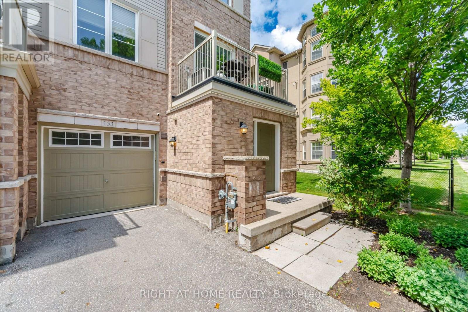 153 - 165 Hampshire Way Property Photo 1