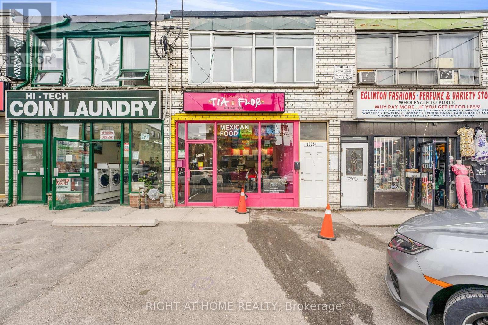 1698a Eglinton Avenue W Property Photo 21