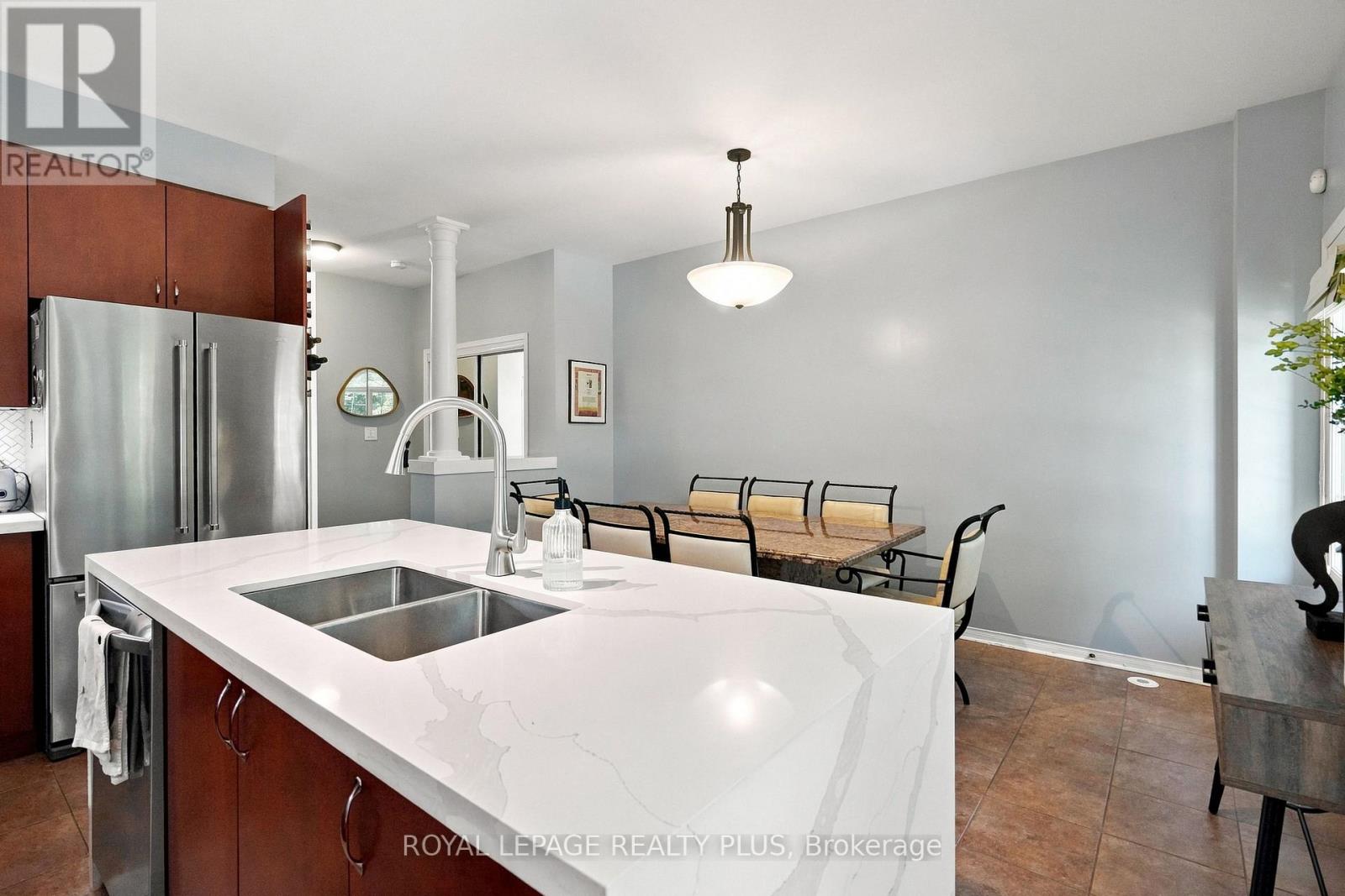 2333 Sutton Drive Property Photo 4