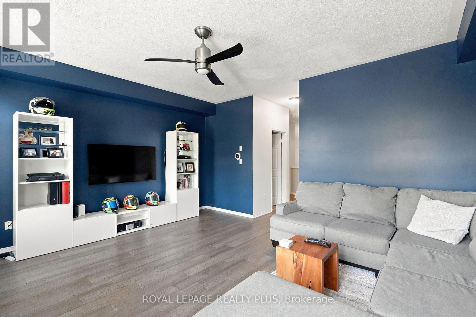 2333 Sutton Drive Property Photo 14