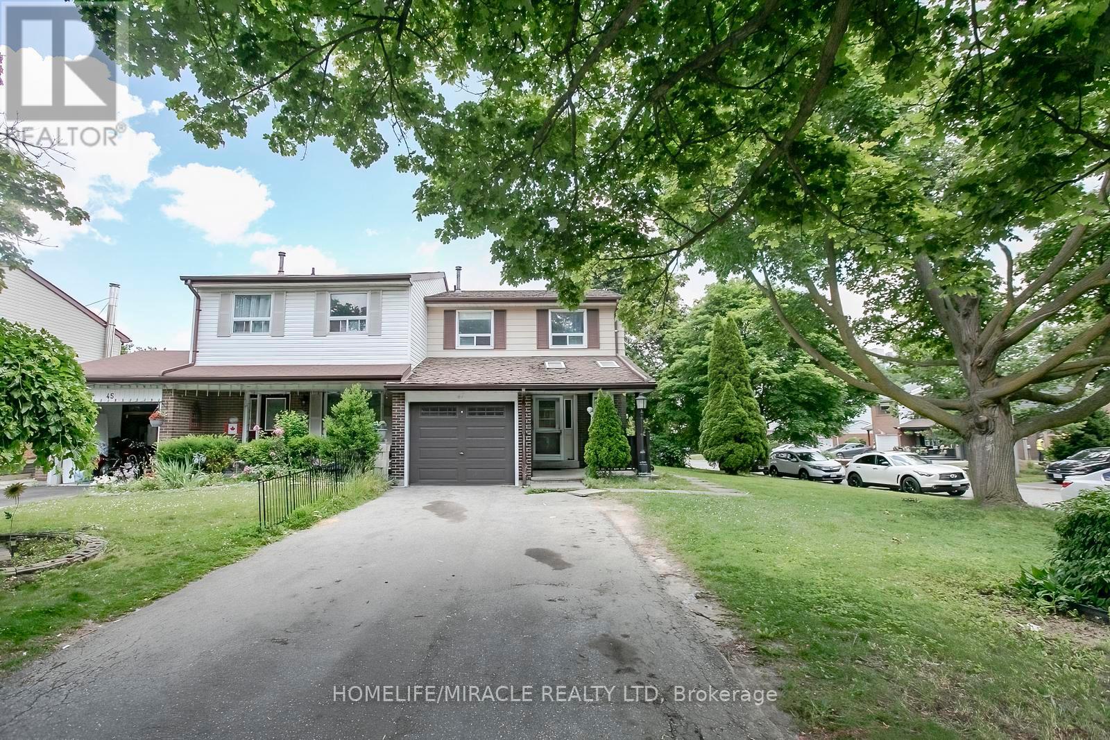 47 LONGBOURNE CRESCENT