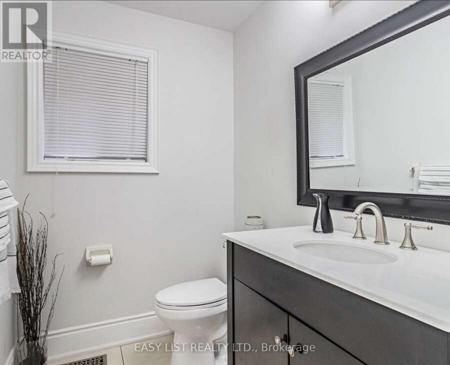 3562 Aquinas Avenue Property Photo 3