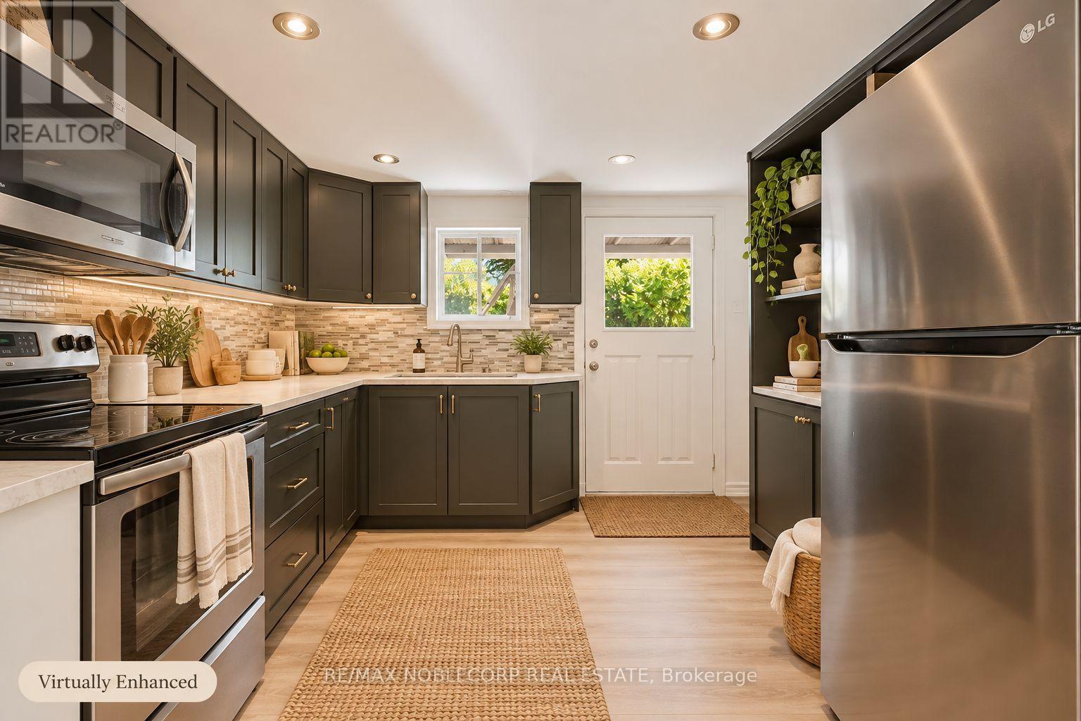 262 Pine Street Property Photo 15