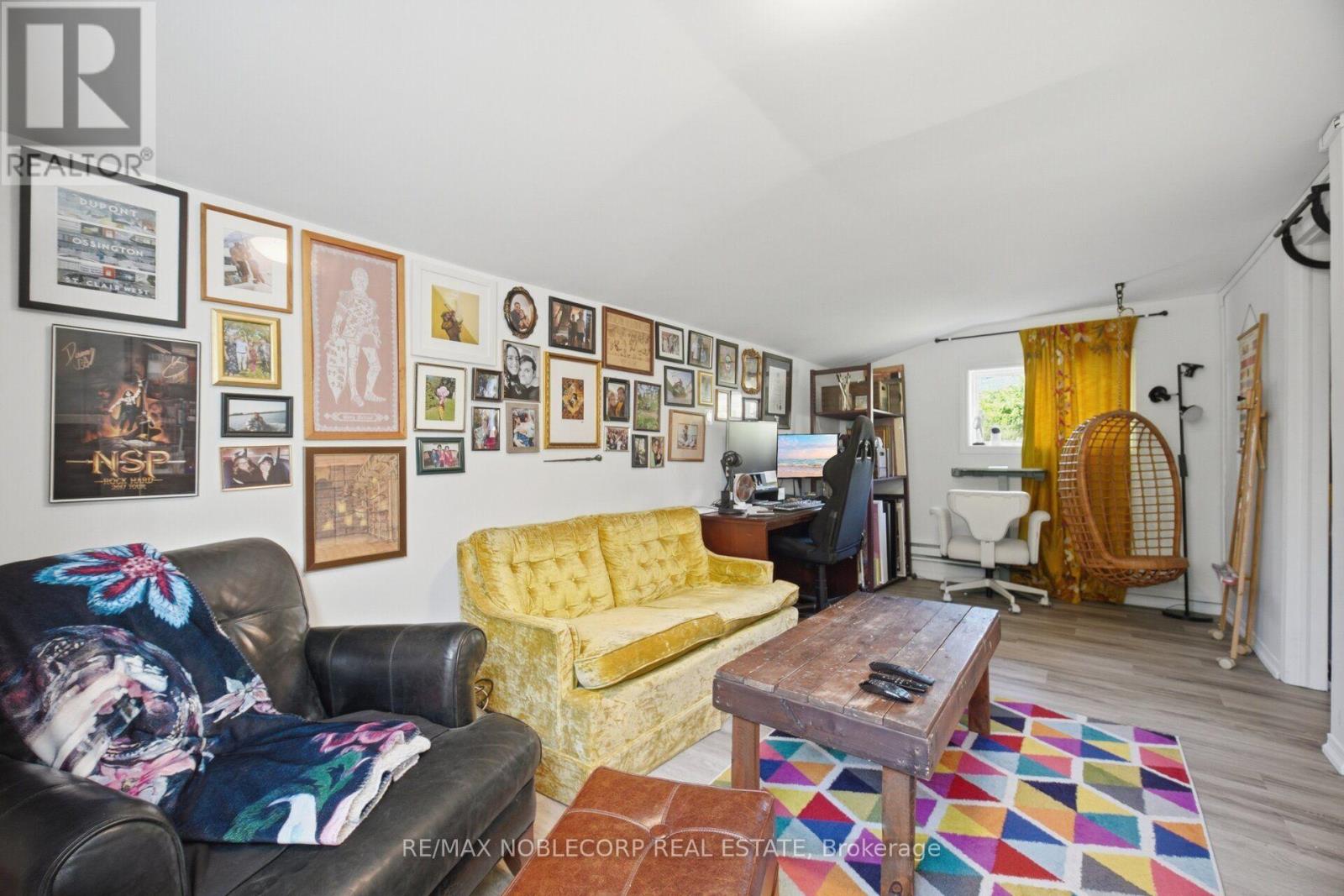 262 Pine Street Property Photo 25