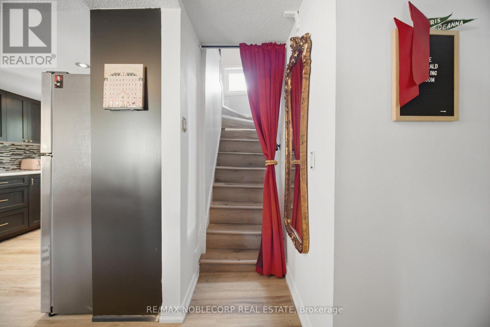 262 Pine Street Property Photo 29