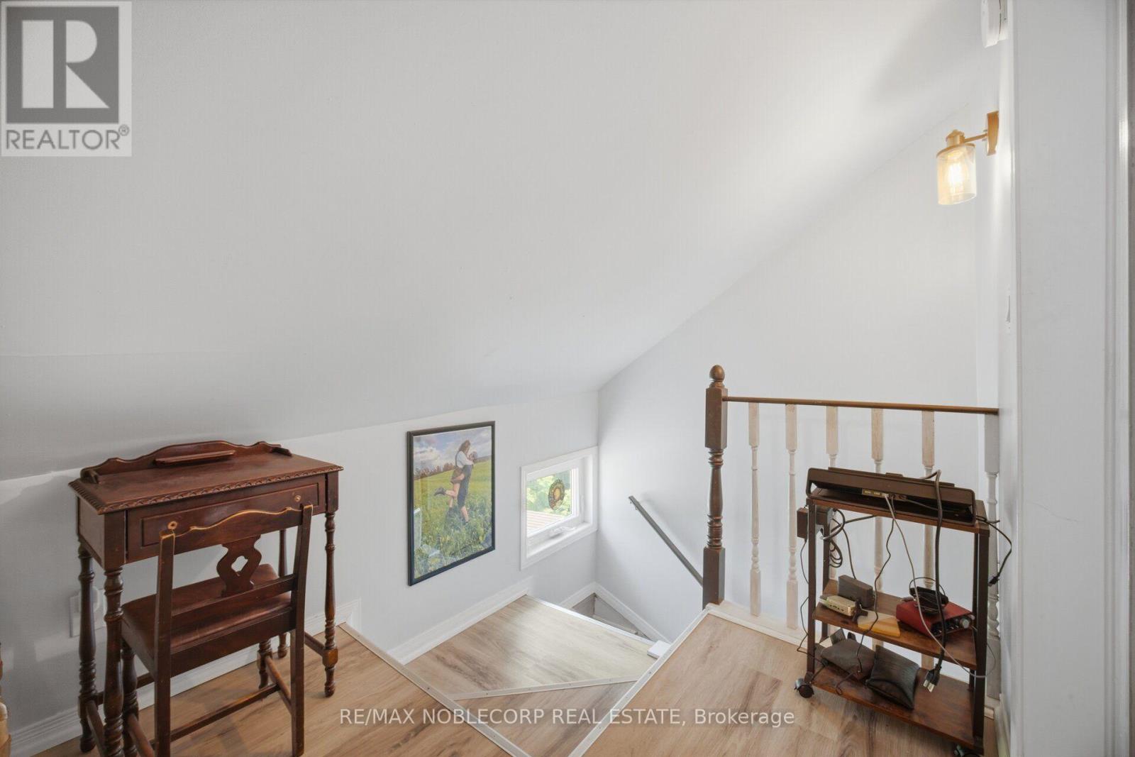 262 Pine Street Property Photo 30