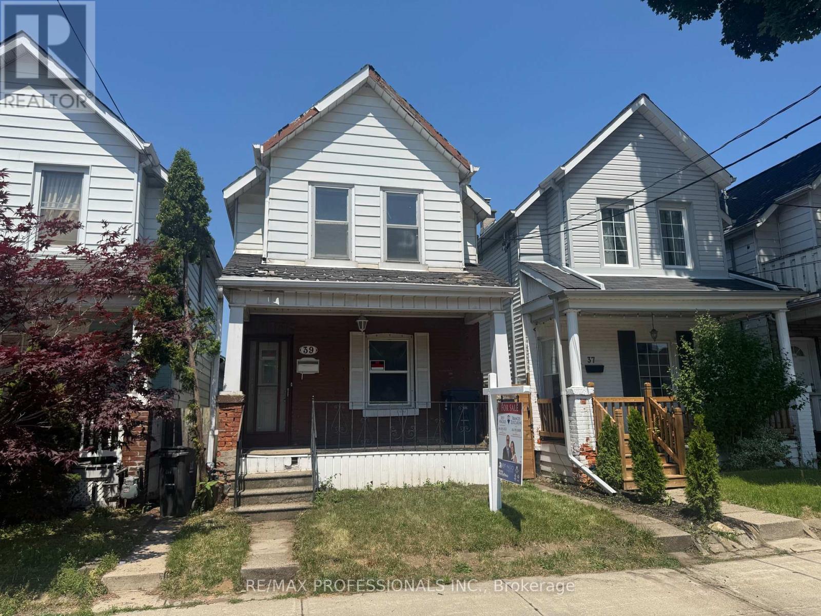 39 HOLLEY AVENUE