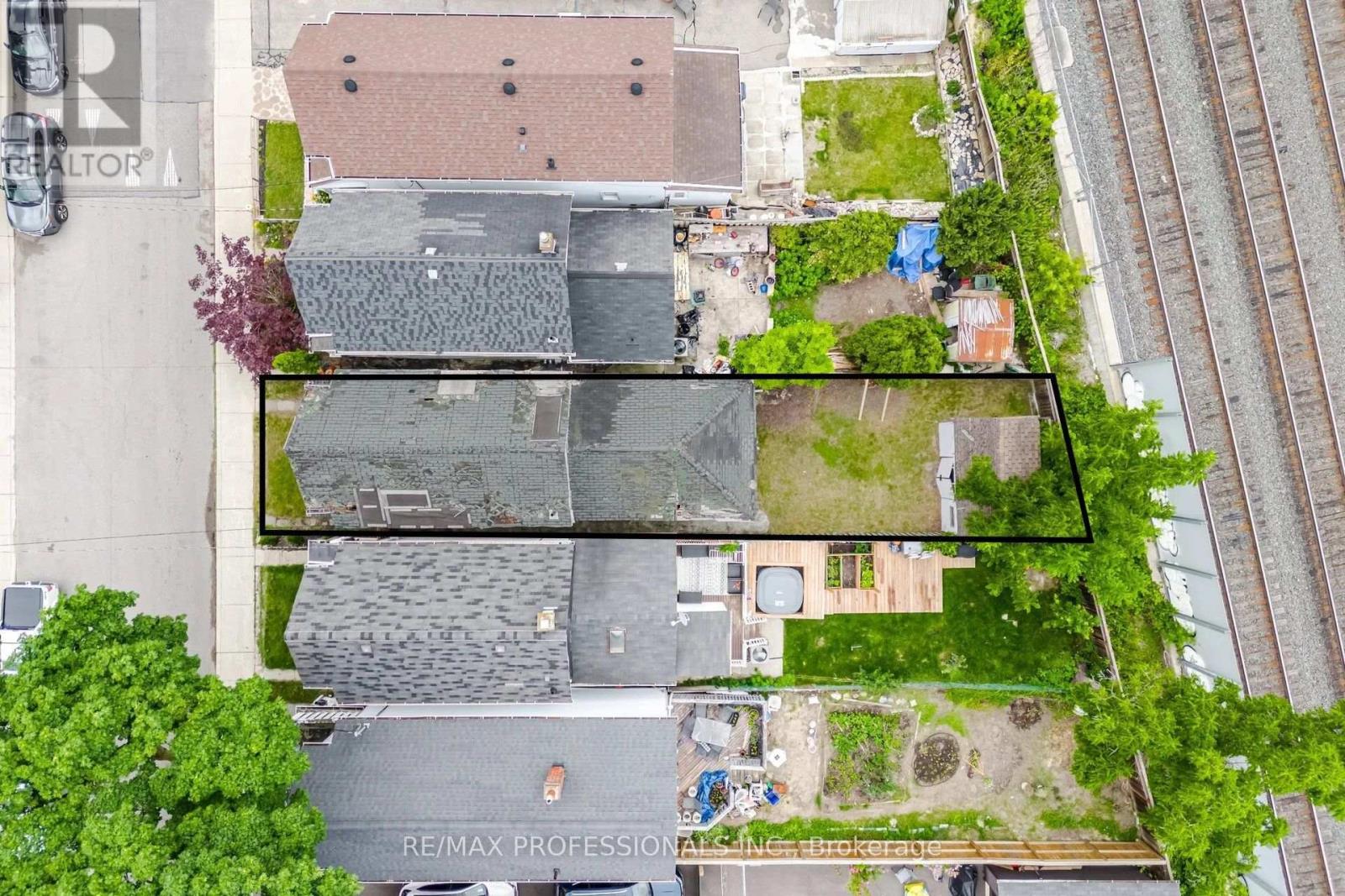 39 Holley Avenue Property Photo 10