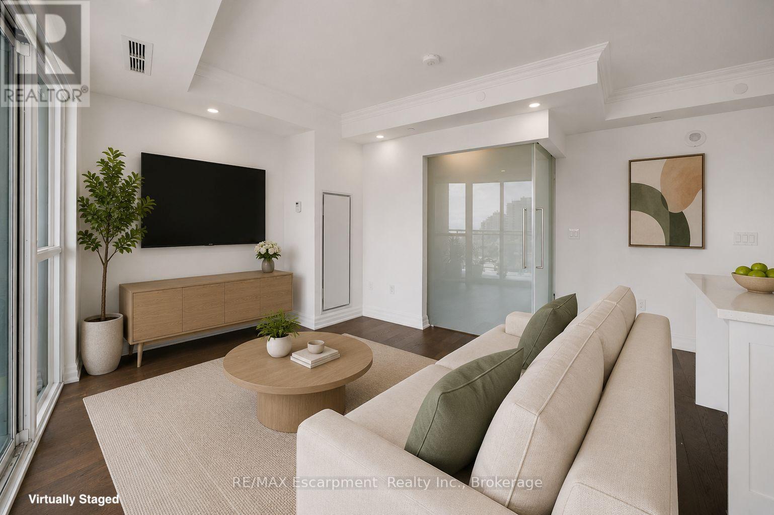 605 - 2060 Lakeshore Road Property Photo 9