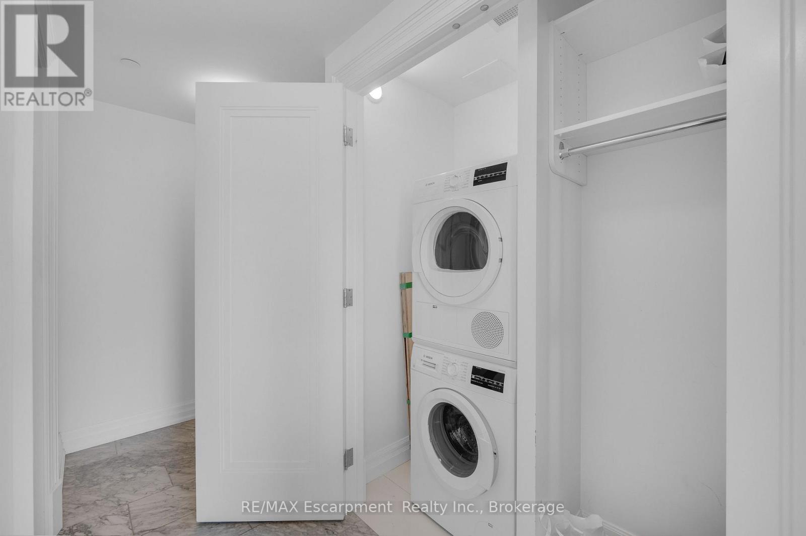 605 - 2060 Lakeshore Road Property Photo 22