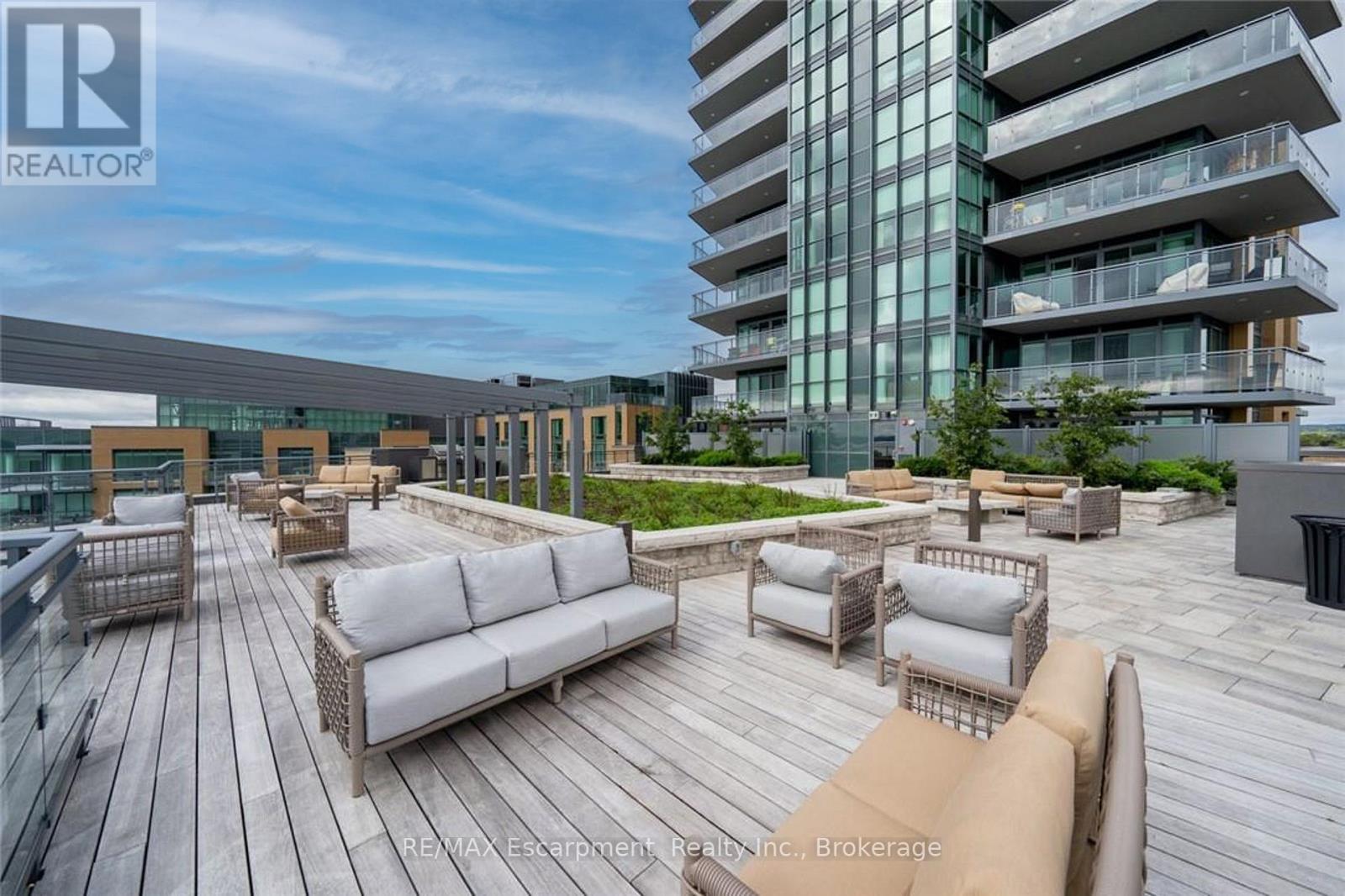 605 - 2060 Lakeshore Road Property Photo 28
