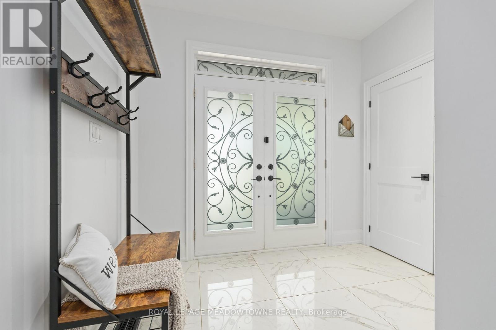 17 Ontario Street Property Photo 5