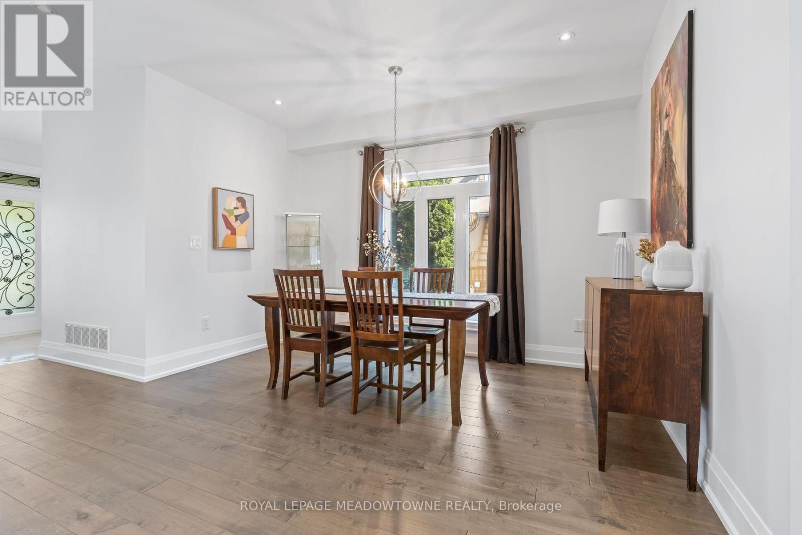 17 Ontario Street Property Photo 7