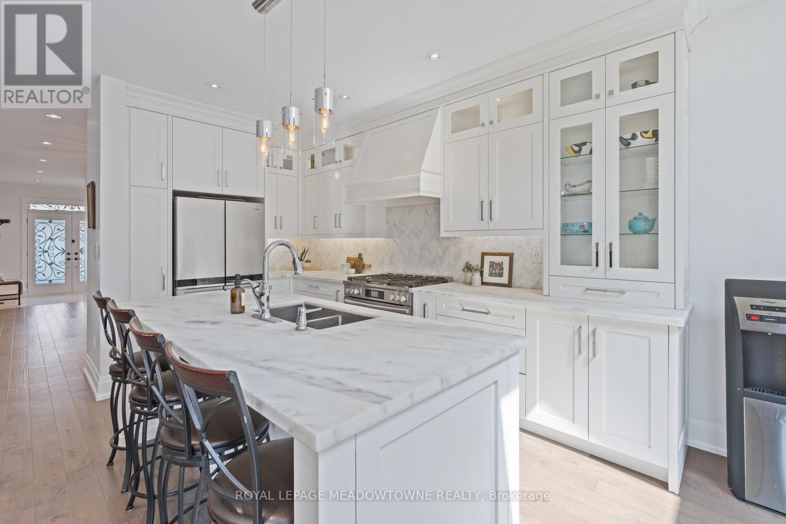 17 Ontario Street Property Photo 12