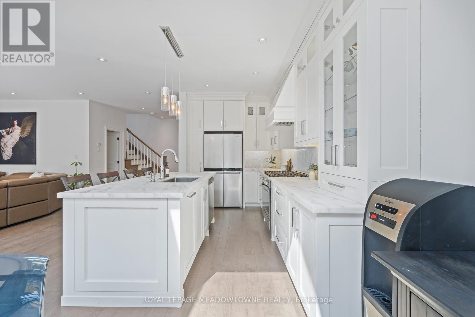 17 Ontario Street Property Photo 13