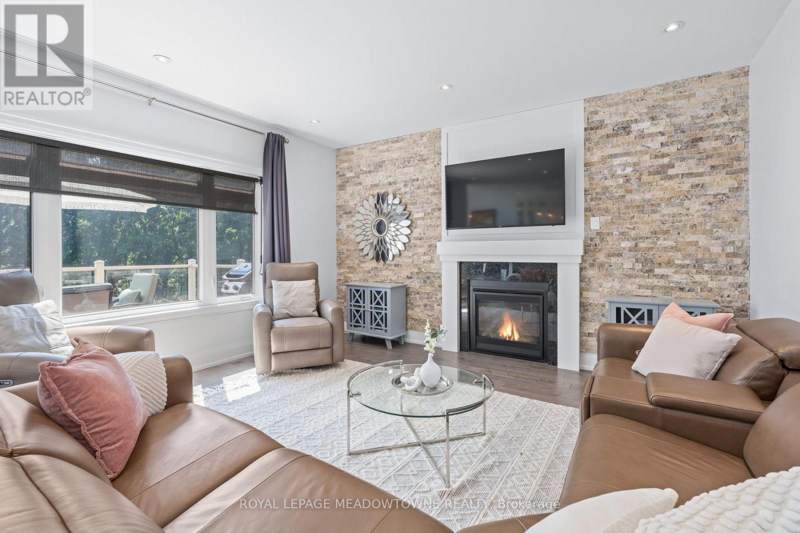 17 Ontario Street Property Photo 19