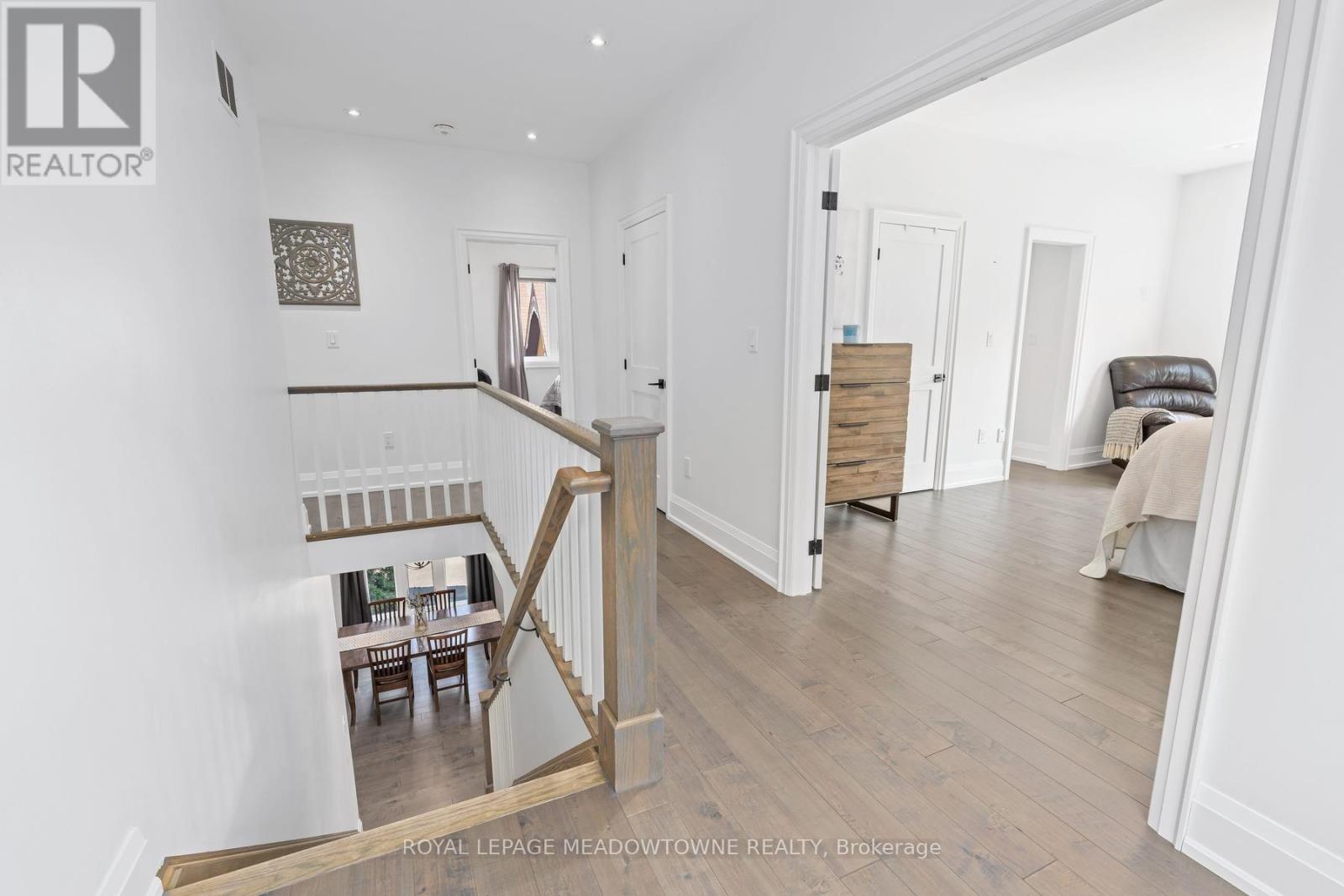 17 Ontario Street Property Photo 25