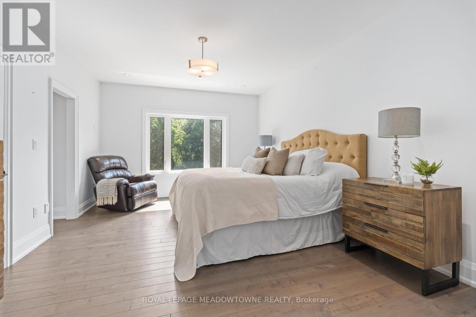17 Ontario Street Property Photo 26