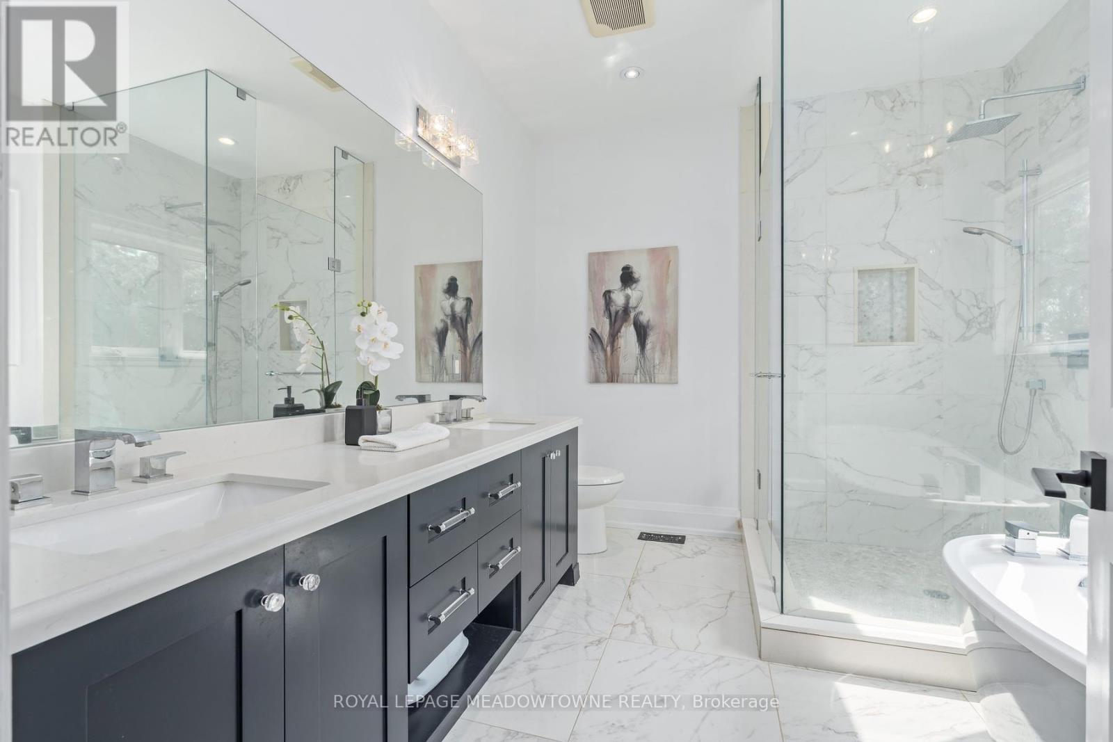 17 Ontario Street Property Photo 28