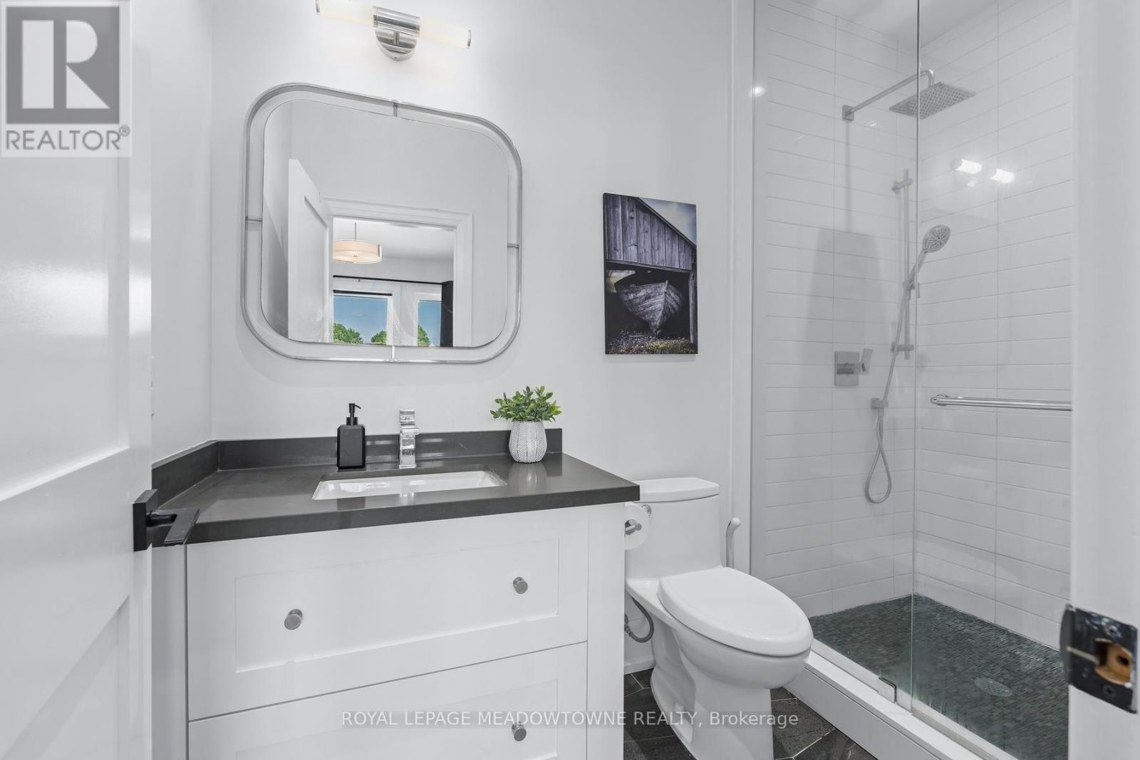 17 Ontario Street Property Photo 31