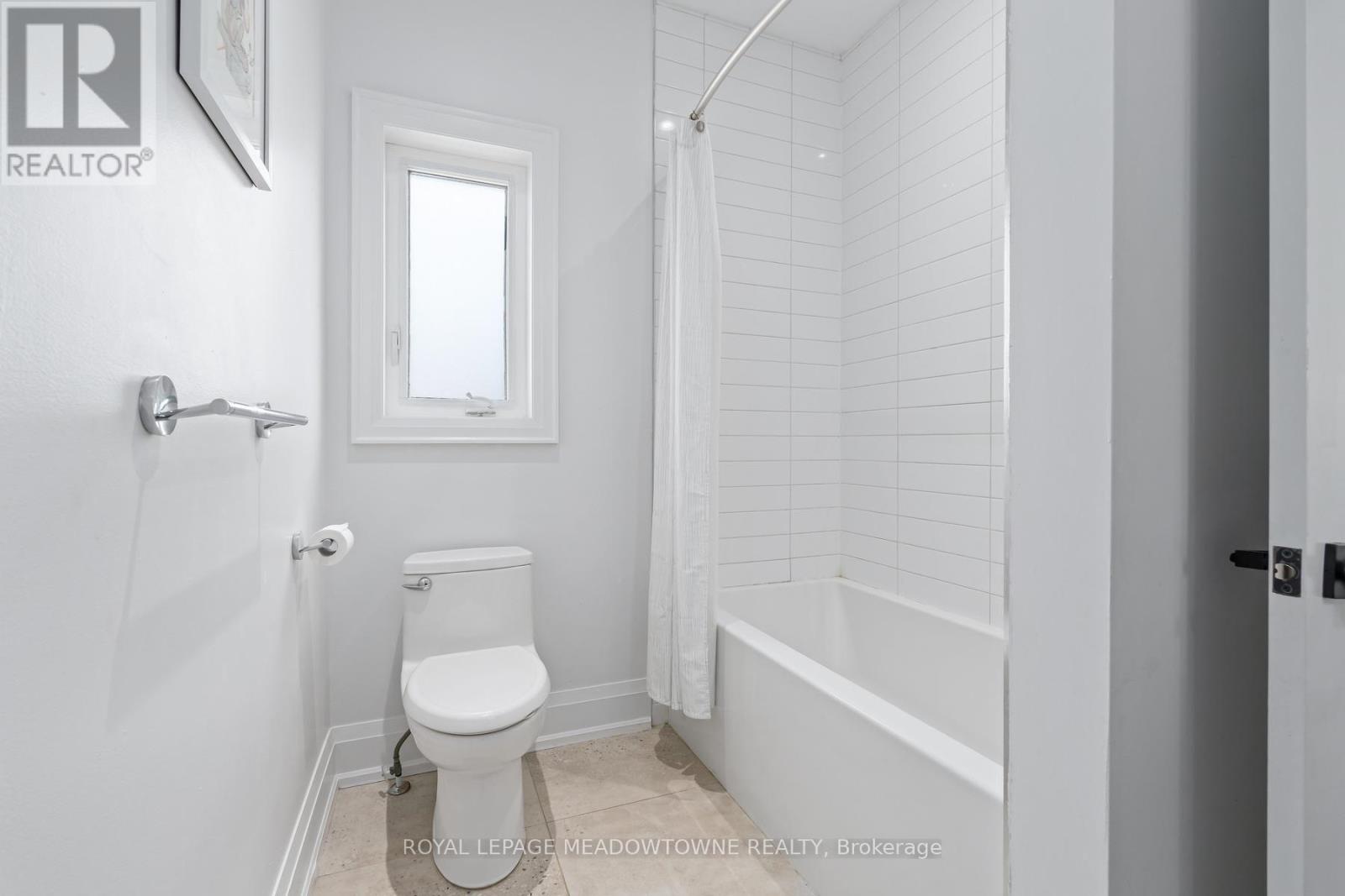 17 Ontario Street Property Photo 35