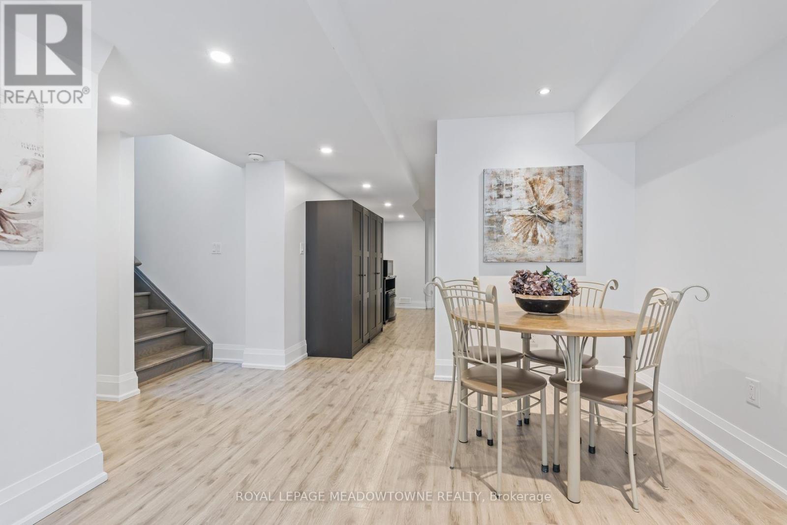17 Ontario Street Property Photo 36