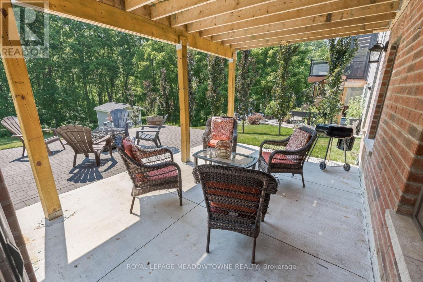 17 Ontario Street Property Photo 47