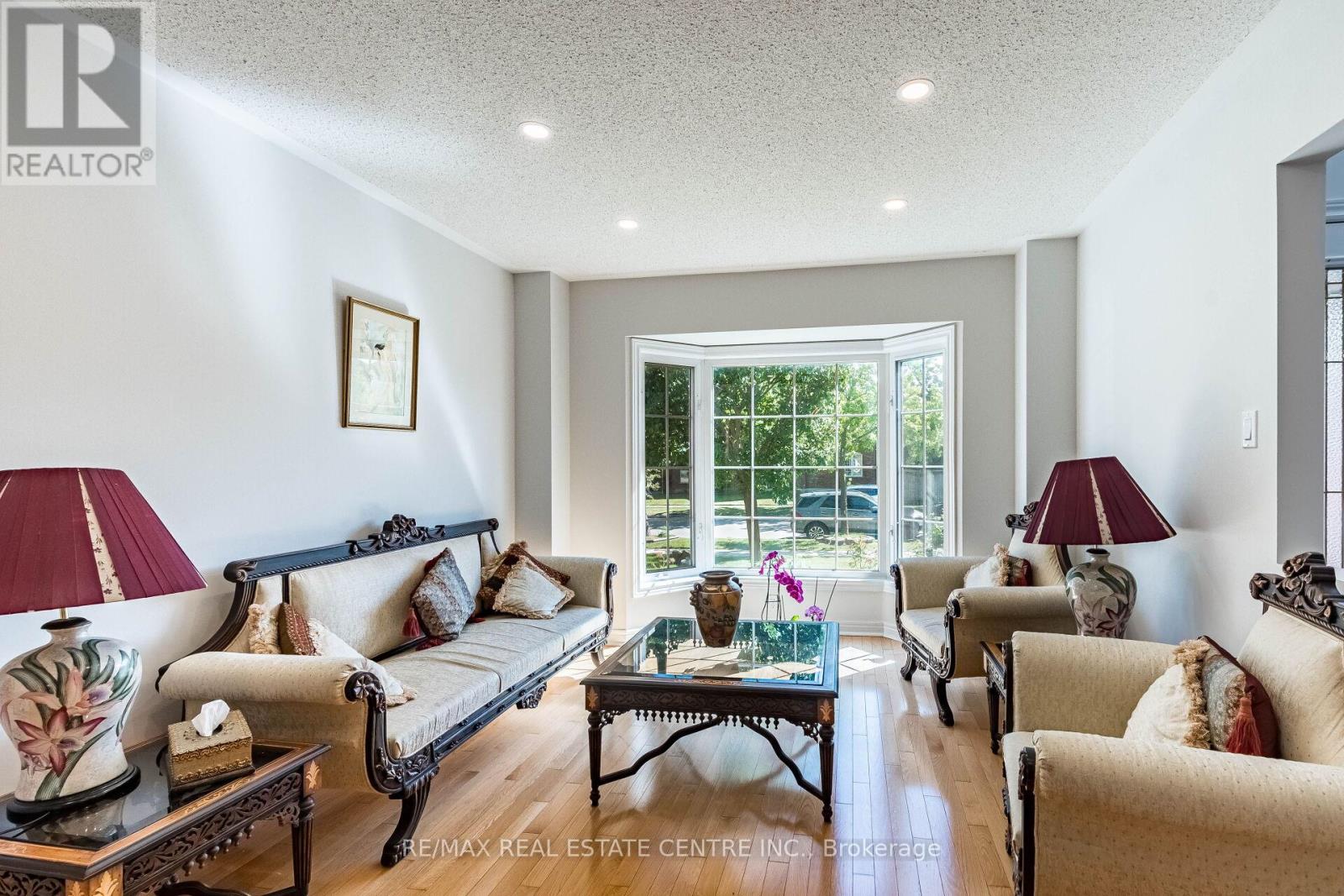 5343 Russell View Road Property Photo 6