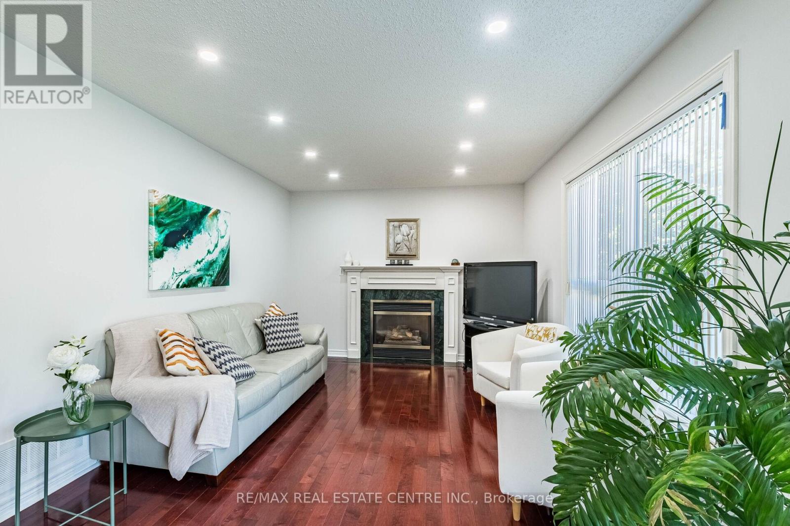 5343 Russell View Road Property Photo 7