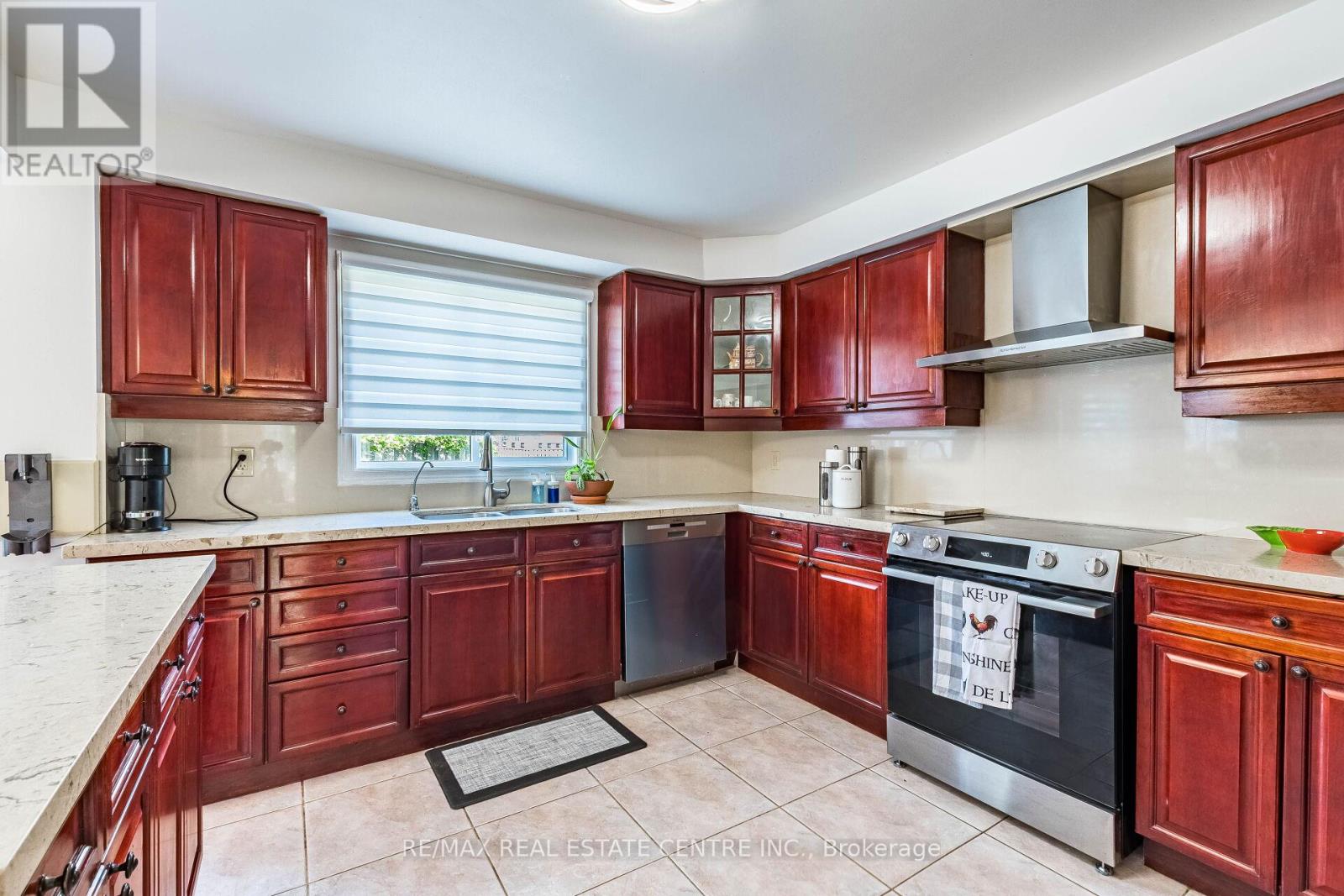 5343 Russell View Road Property Photo 11