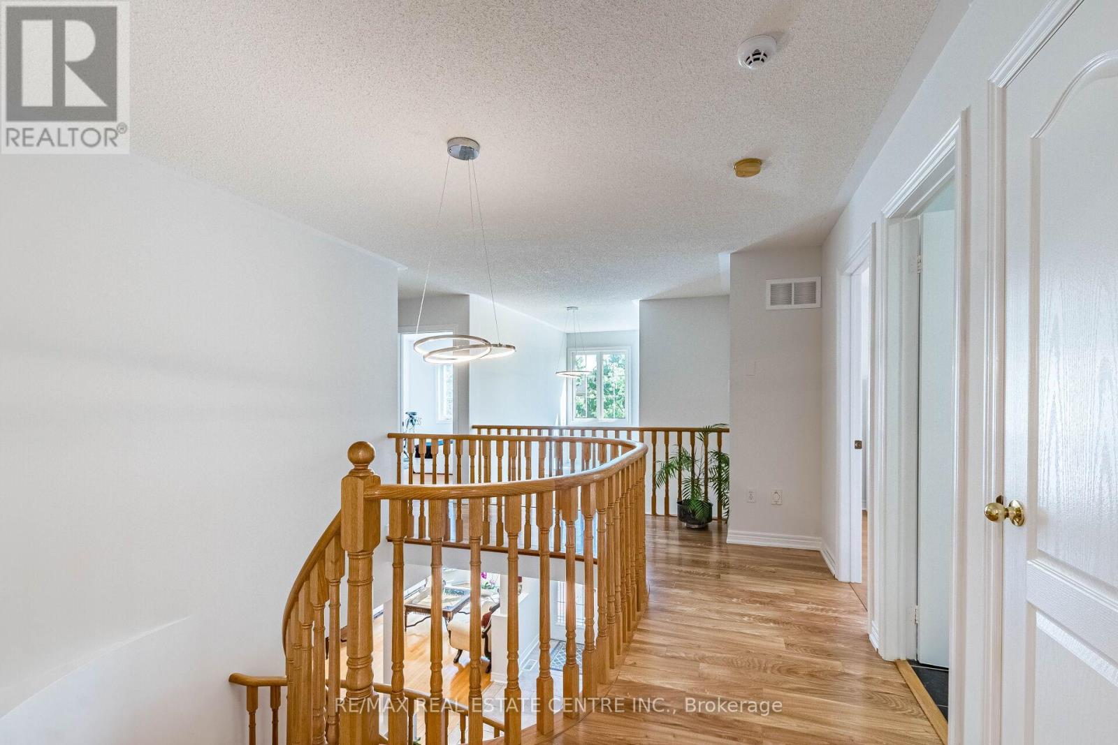 5343 Russell View Road Property Photo 15