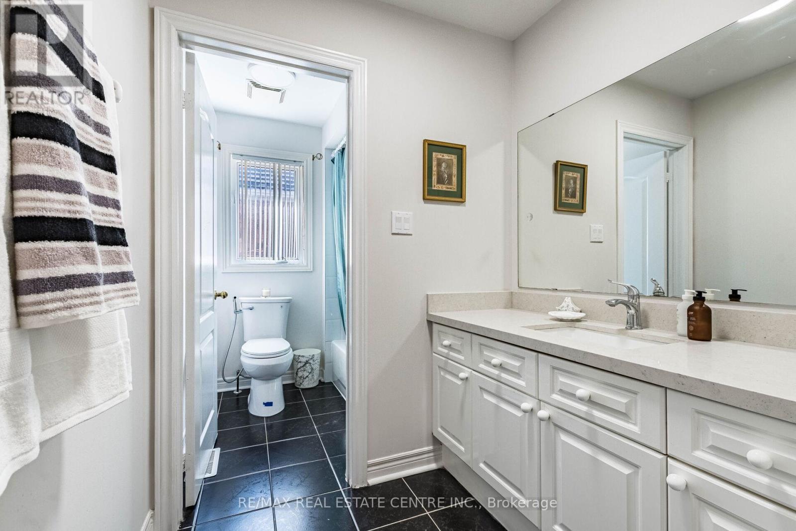 5343 Russell View Road Property Photo 24