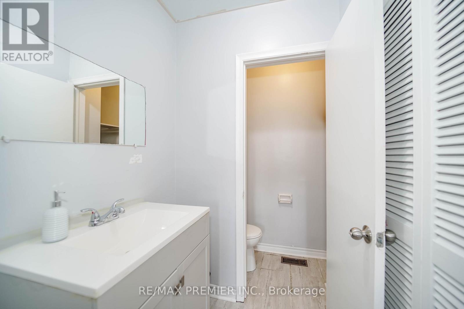 14 Yatescastle Drive Property Photo 23