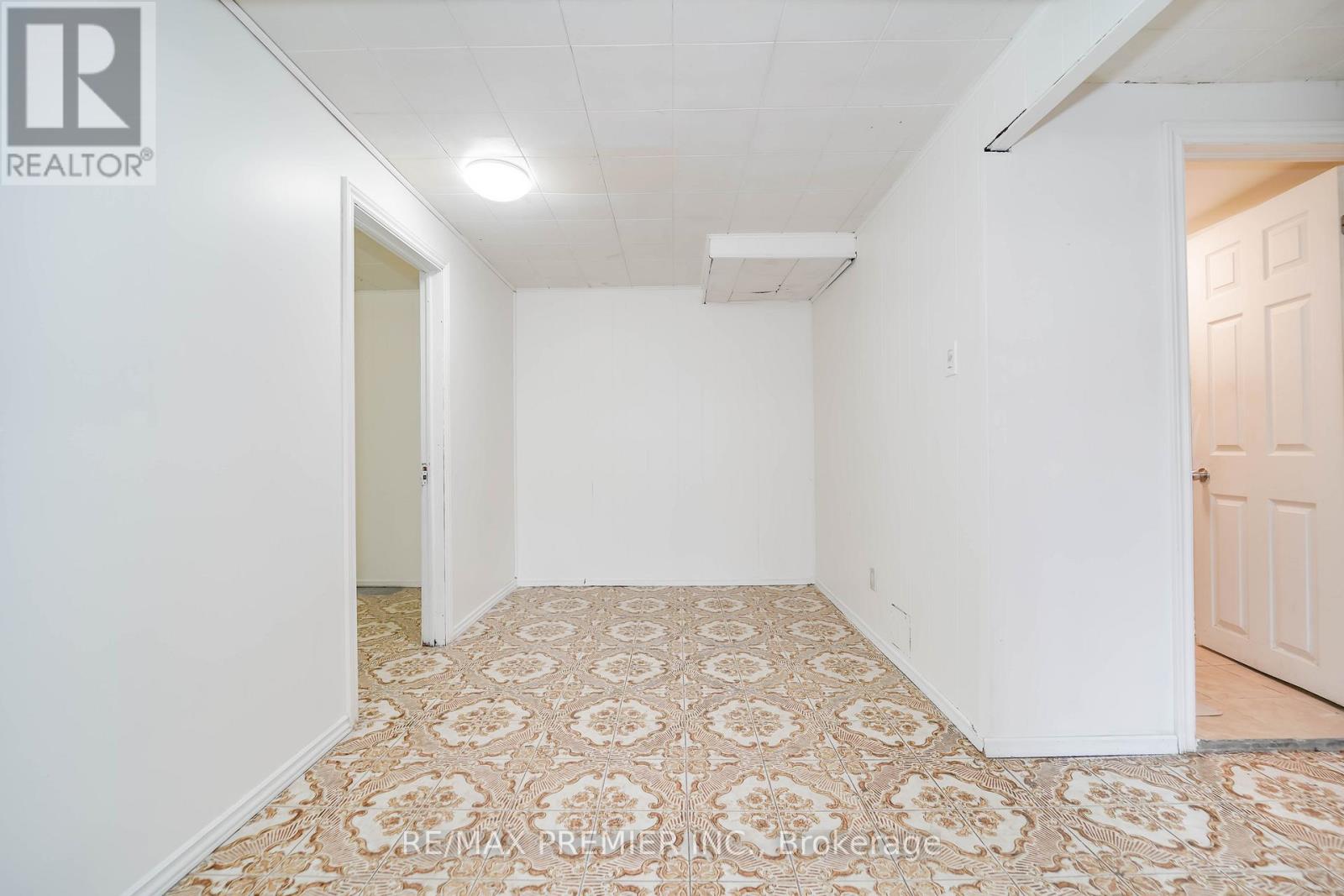 14 Yatescastle Drive Property Photo 31