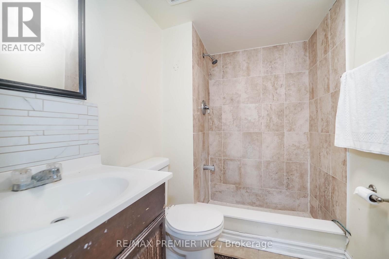 14 Yatescastle Drive Property Photo 34