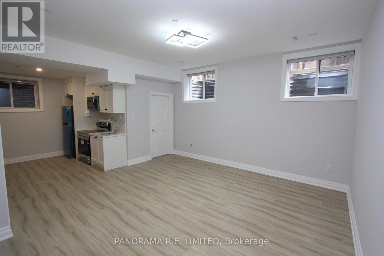 2 - 11 Cronin Drive Property Photo 1