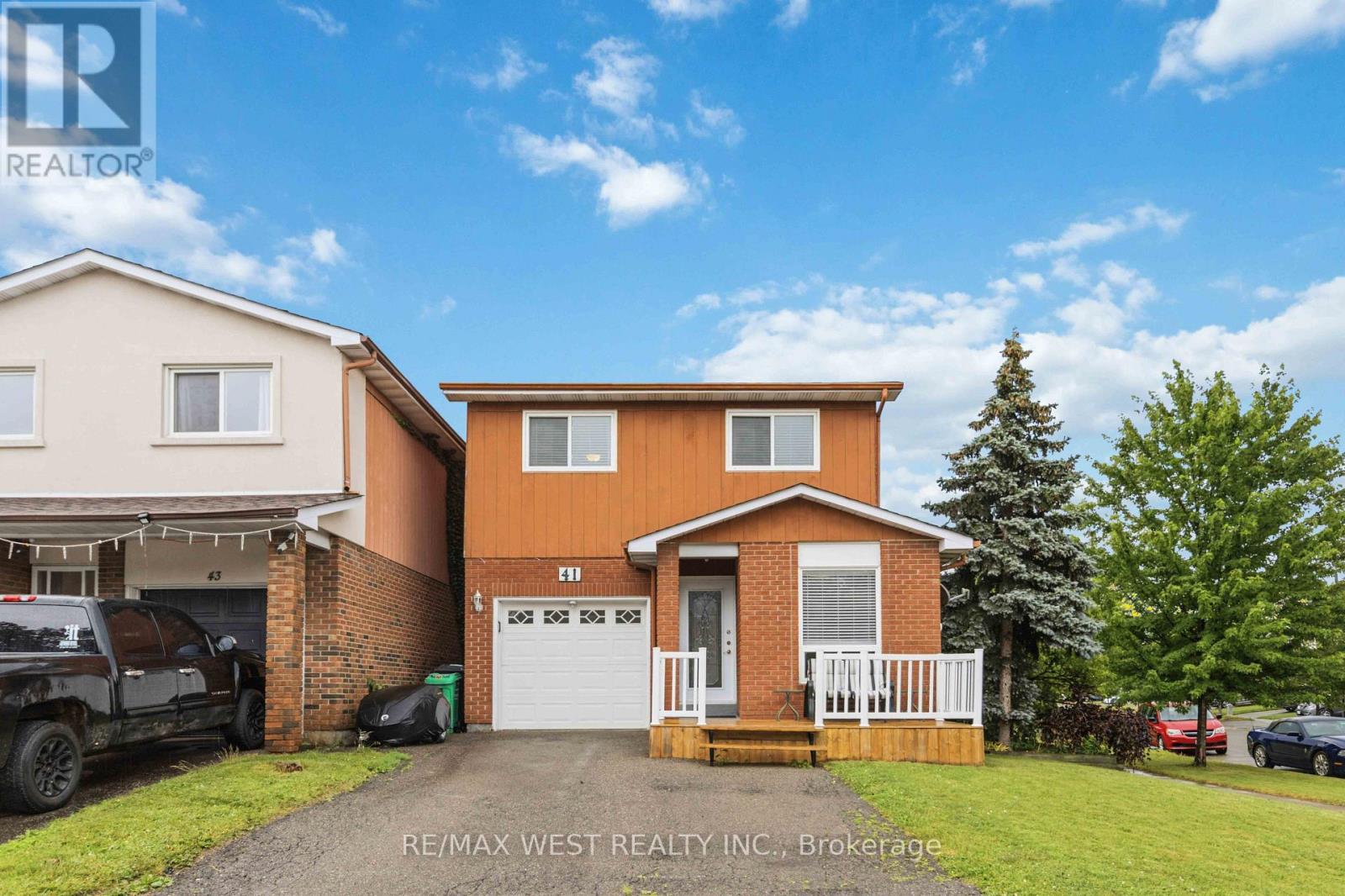 41 WINTERFOLD DR DRIVE Property Photo 1