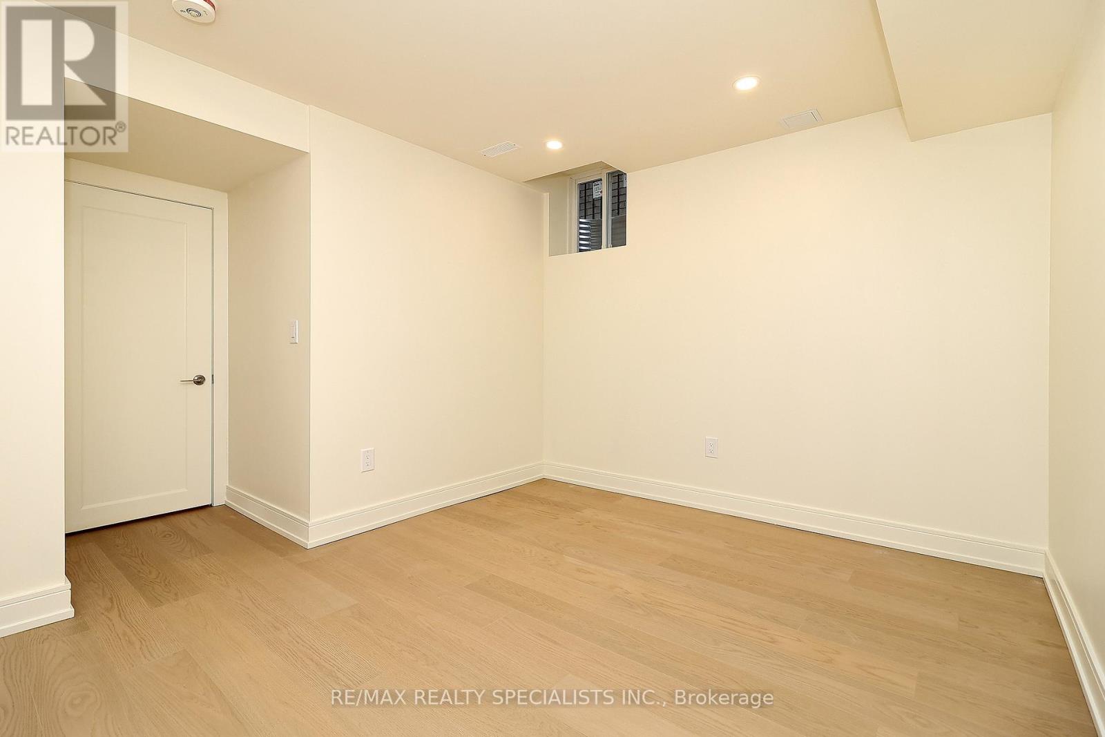 5815 Rainspring Drive Property Photo 11