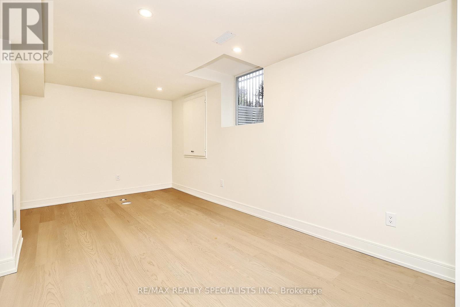 5815 Rainspring Drive Property Photo 15